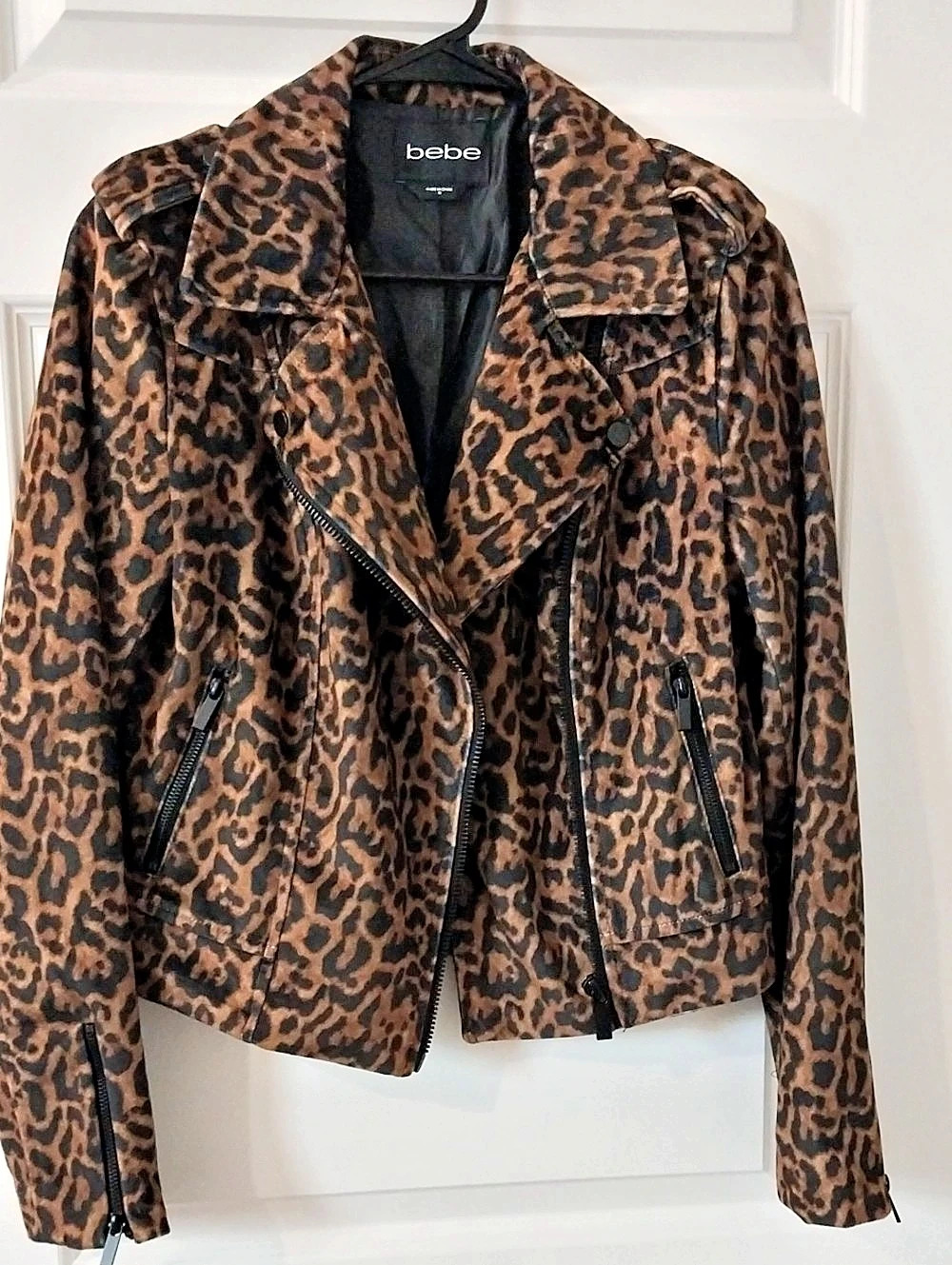bebe Leopard Print Moto Jacket Size Medium EUC